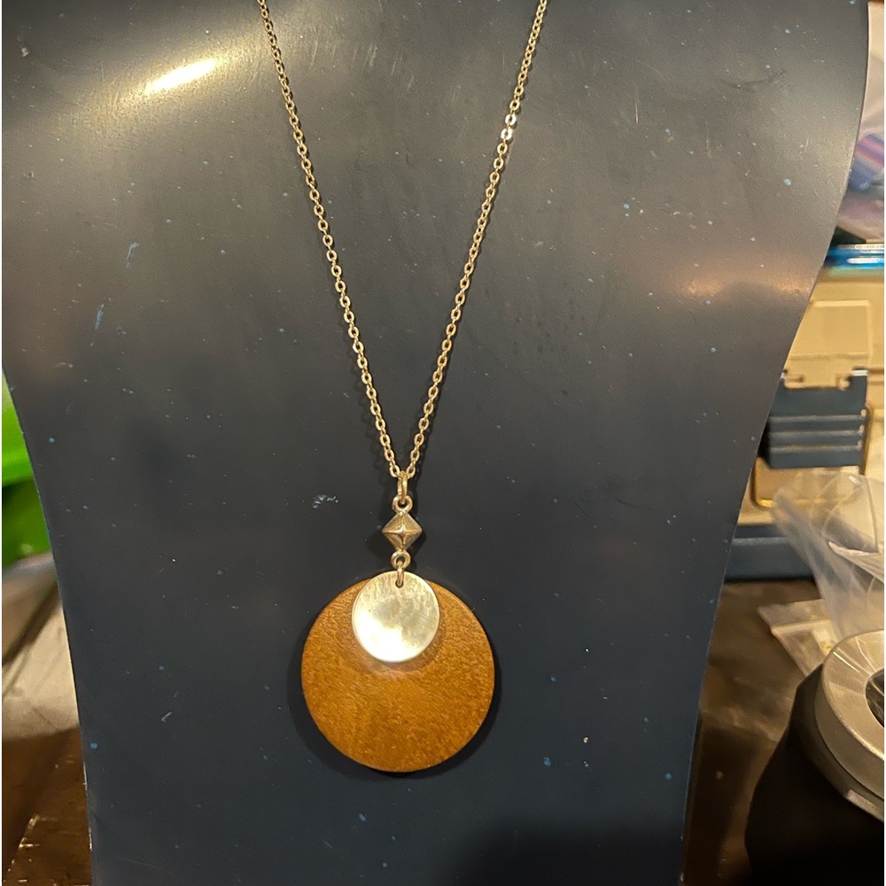 American Eagle Outfitters 2 Disk Necklace by AEO 16” Adj, MOP & Unknown Disk